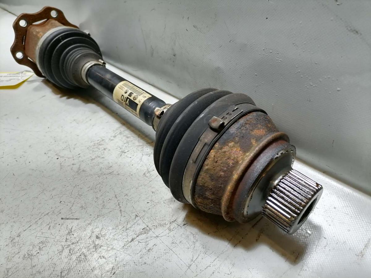 Audi A4 8K B8 original Gelenkwelle Antriebswelle vorn links 1.8TFSI 118kw Bj.2009